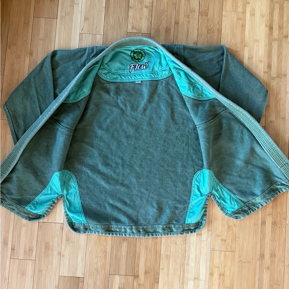 Flow Hemp Series 6.0 Gi - Olive Drab (Size A2) - Barely Worn
